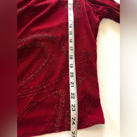 Praise Hymn Fashion Glitter Knit Asymmetrical Top with Split Flare Sleeve Red 3X - Picture 5 of 15
